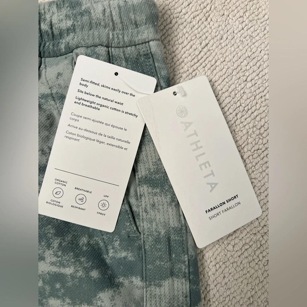 ATHLETA Farallon Short Fog Camo Coast Green Women’s Size: Small - Picture 8 of 16